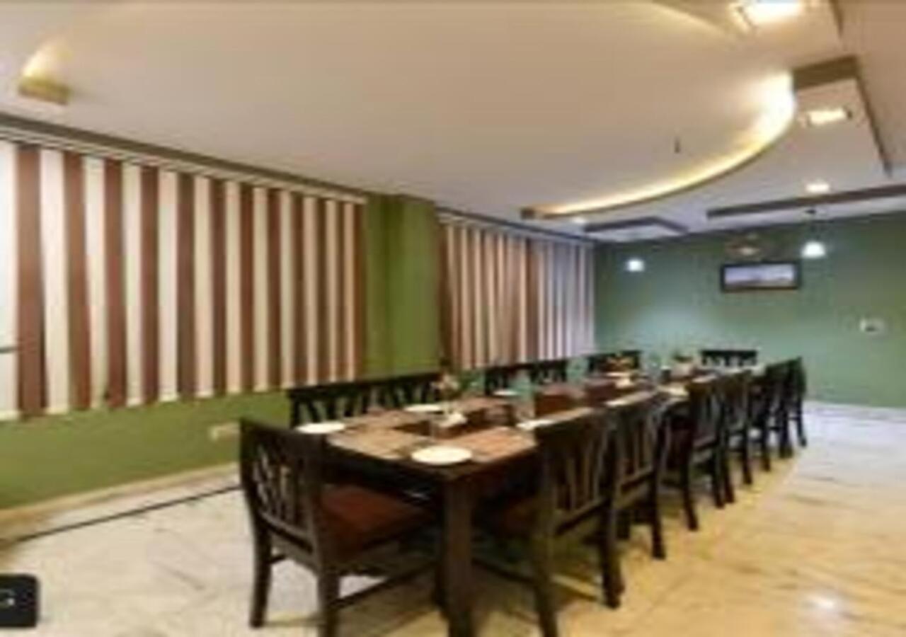 Hotel Chanakya Agra  Exteriör bild