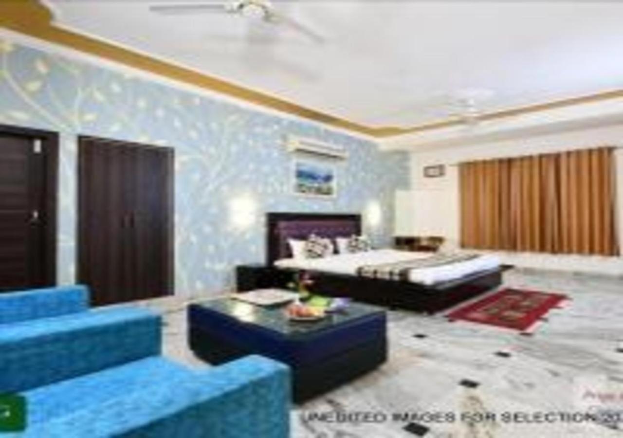Hotel Chanakya Agra  Exteriör bild