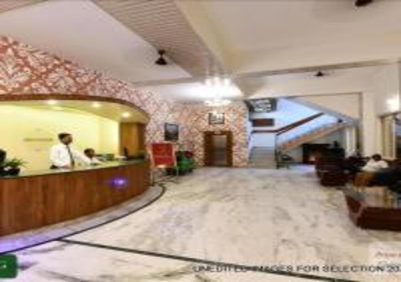 Hotel Chanakya Agra  Exteriör bild