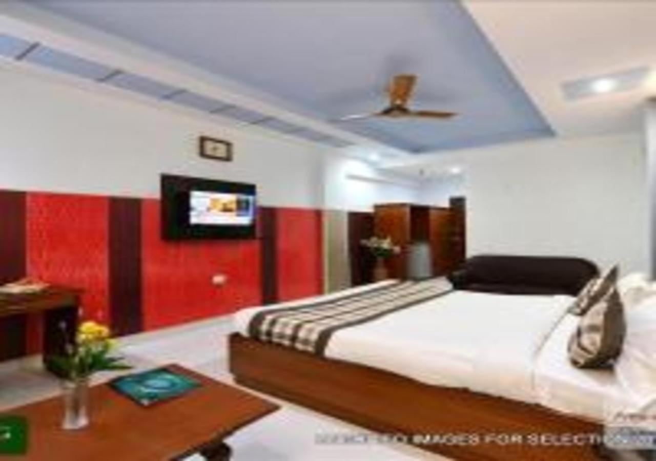 Hotel Chanakya Agra  Exteriör bild