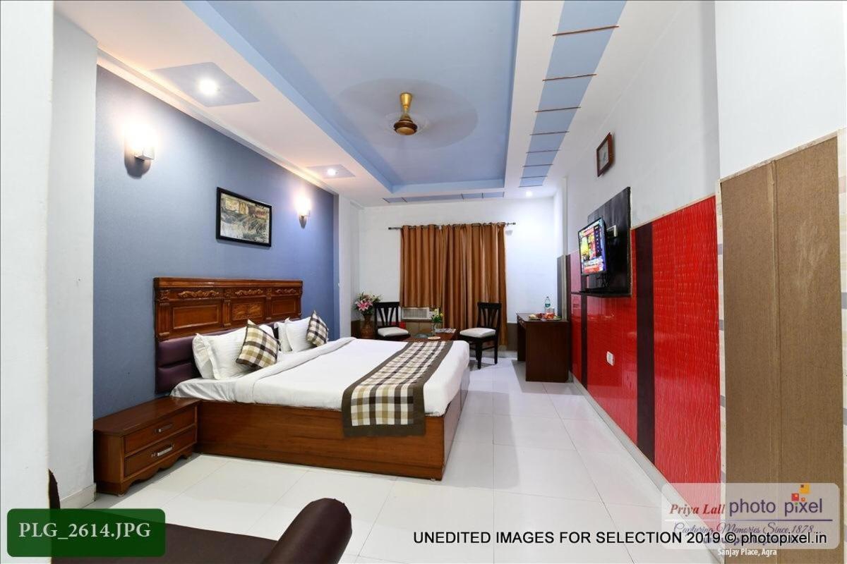 Hotel Chanakya Agra  Exteriör bild