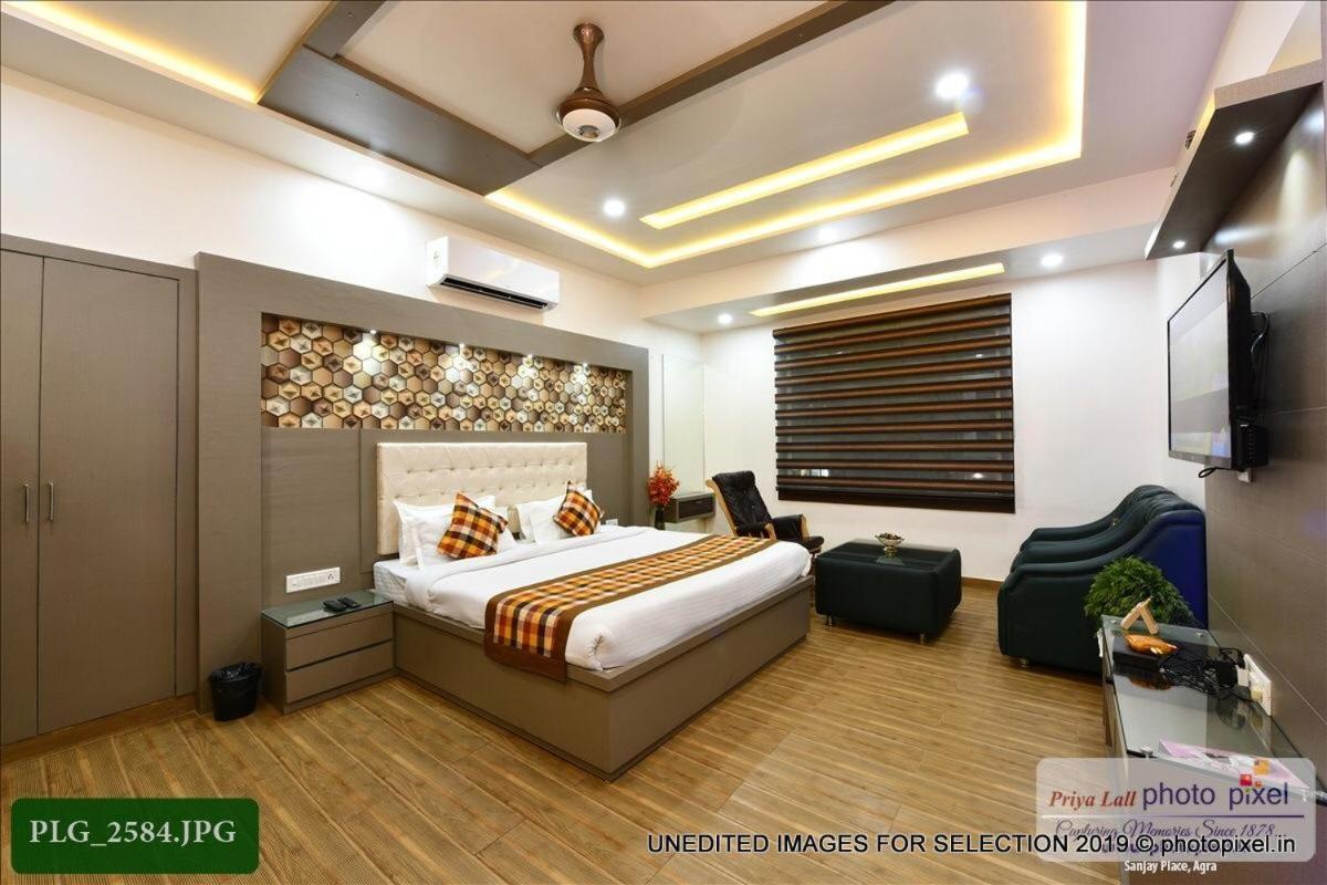 Hotel Chanakya Agra  Exteriör bild