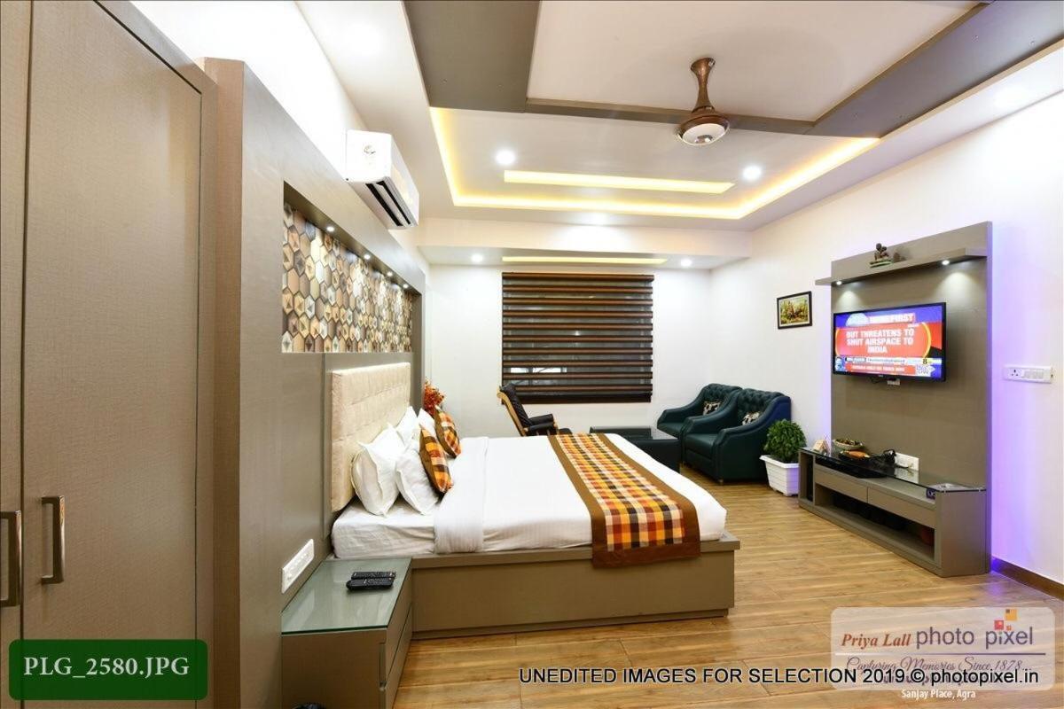 Hotel Chanakya Agra  Exteriör bild