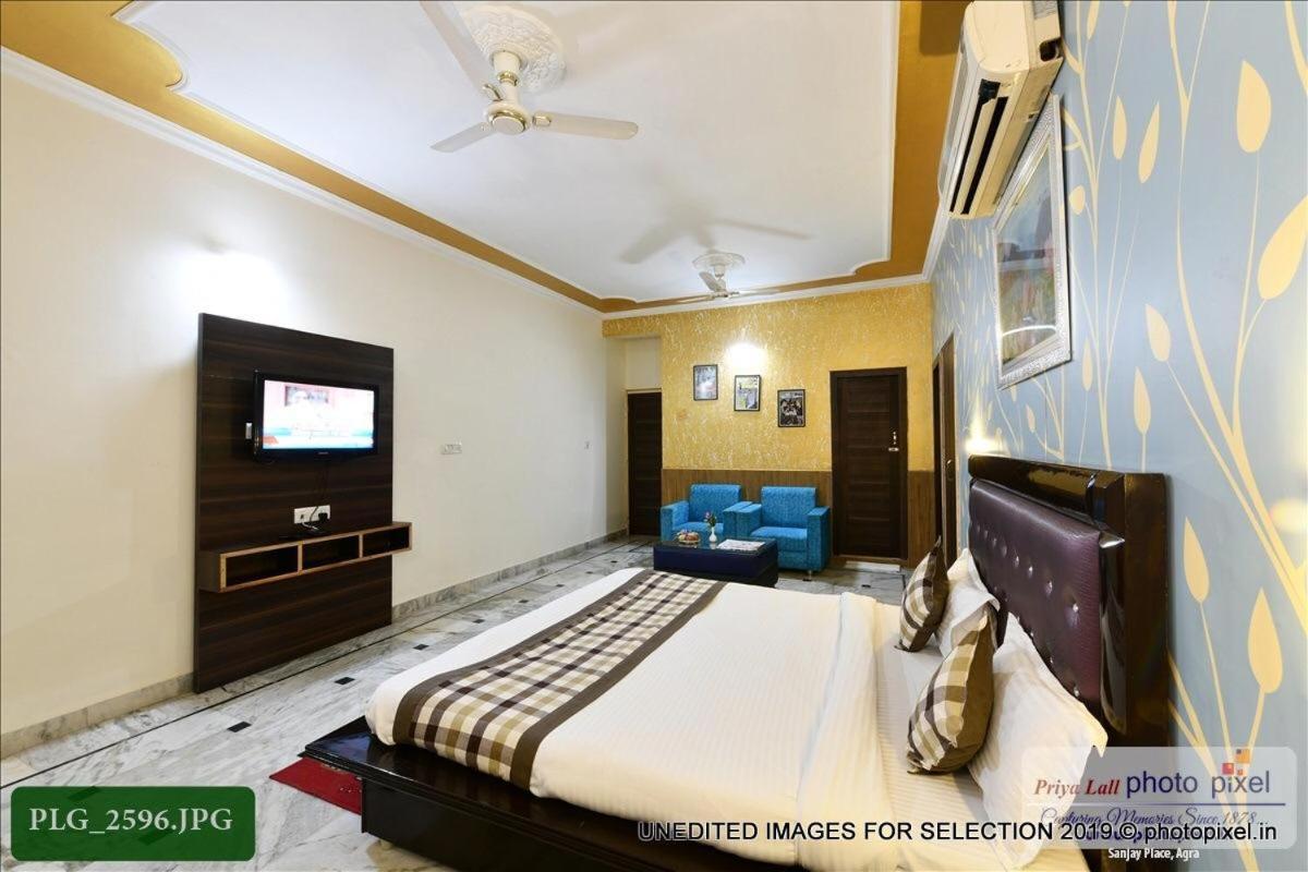 Hotel Chanakya Agra  Exteriör bild